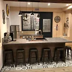 :   suite Privée Au Pied De La Cathédrale  Laon