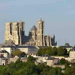 :   suite Privée Au Pied De La Cathédrale  * Laon