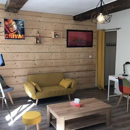 : « suite Privee Au Pied De La Cathedrale » Апартаменты *