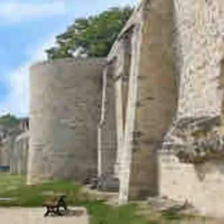 Апартаменты : « suite Privee Au Pied De La Cathedrale » Лан