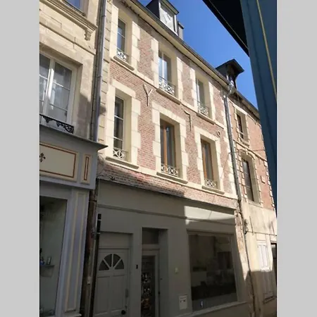 Апартаменты : « suite Privee Au Pied De La Cathedrale » Лан